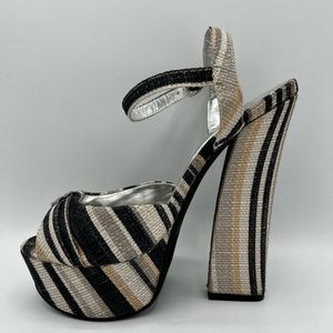 SUPER CUTE!! High Platform Shoes!